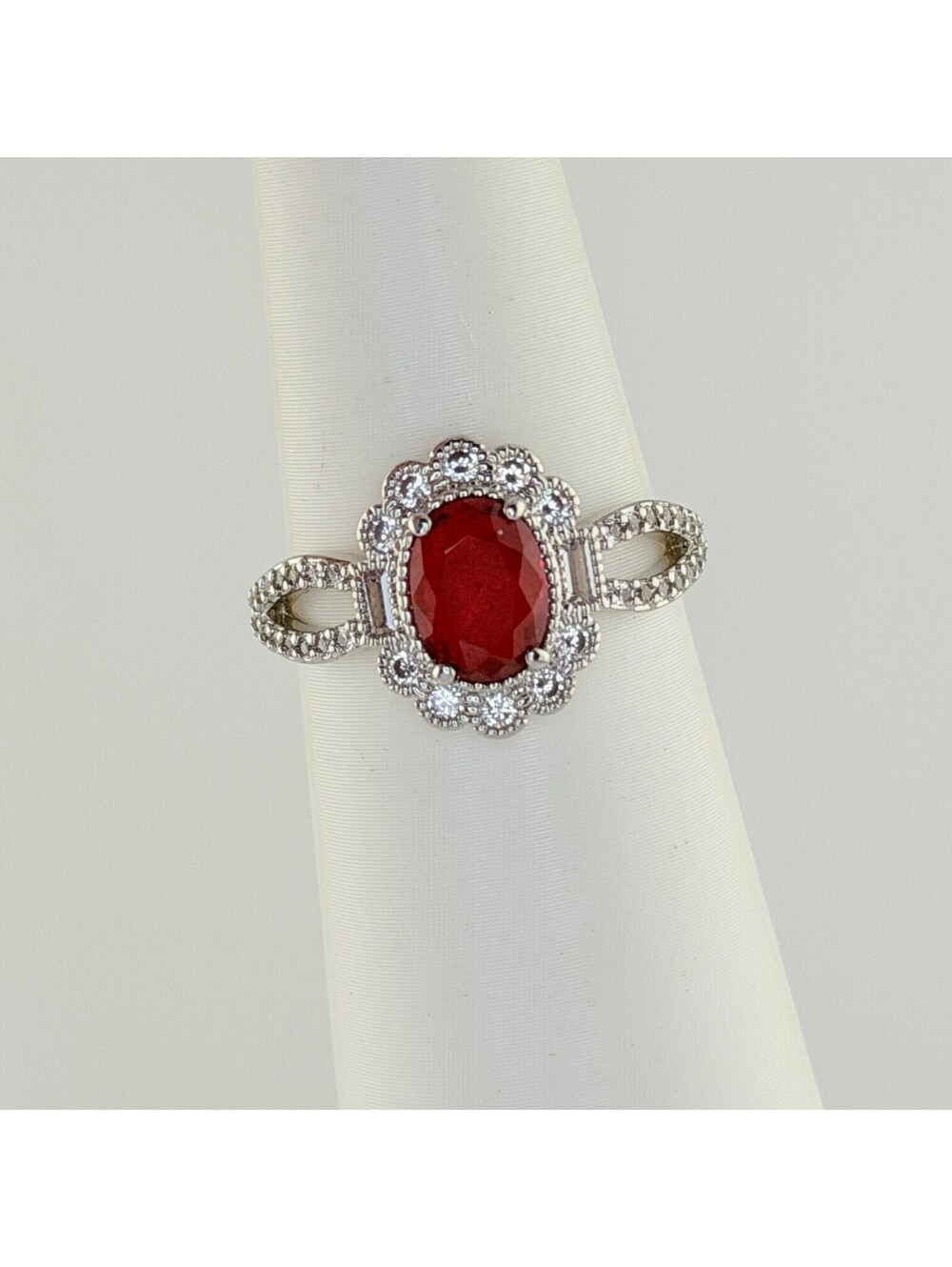 Bomb Party Ring Sz 8 RBP3687 “Classic Chic” Natural Fusion Burmese Ruby RETRO